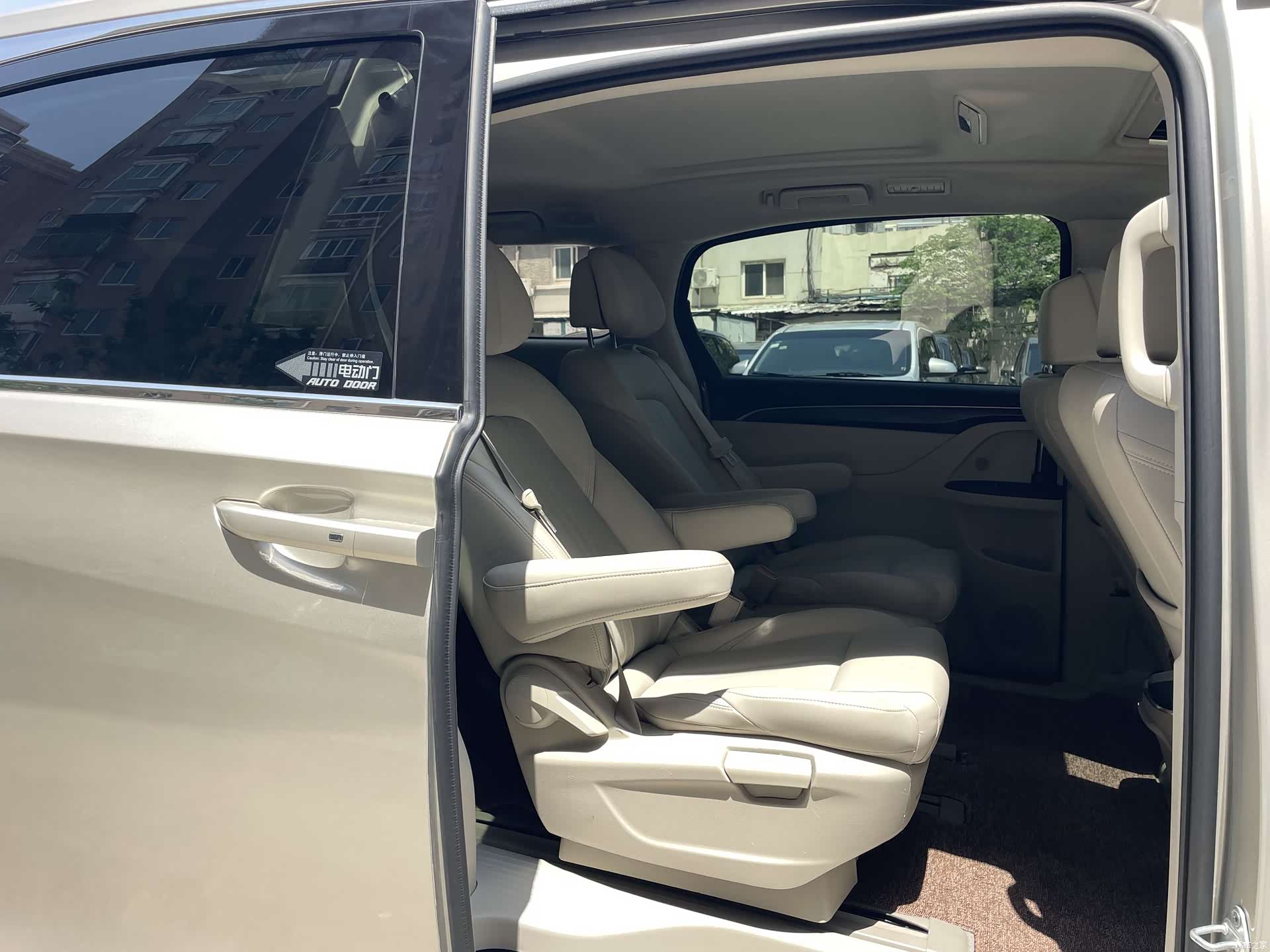 Buick GL8, 2021 11