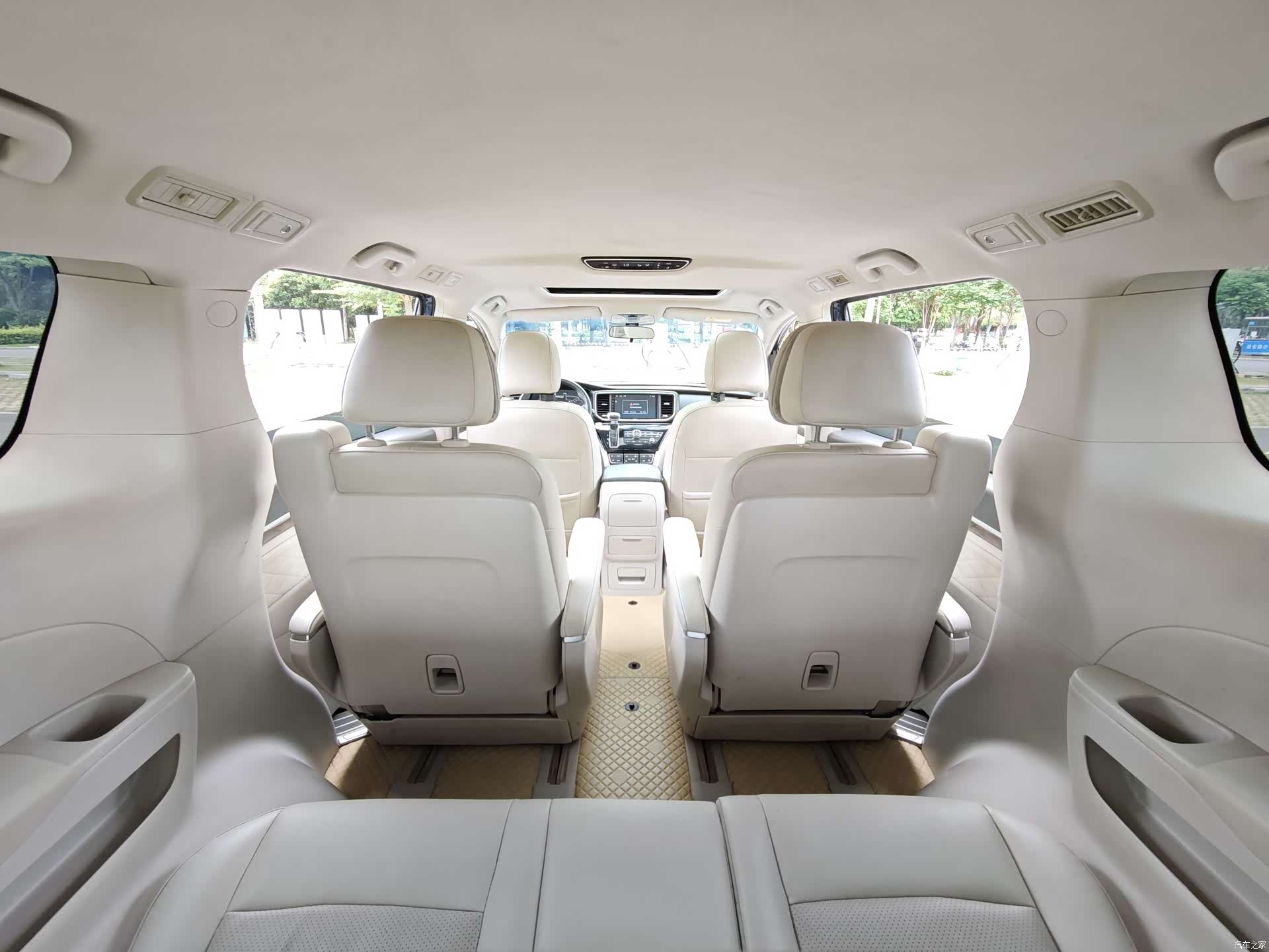 Trumpchi M8, 2018 11