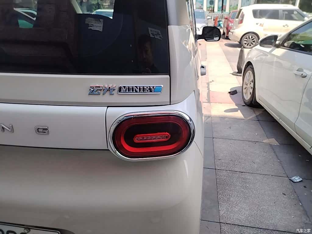 Wuling MINIEV, 2024 8