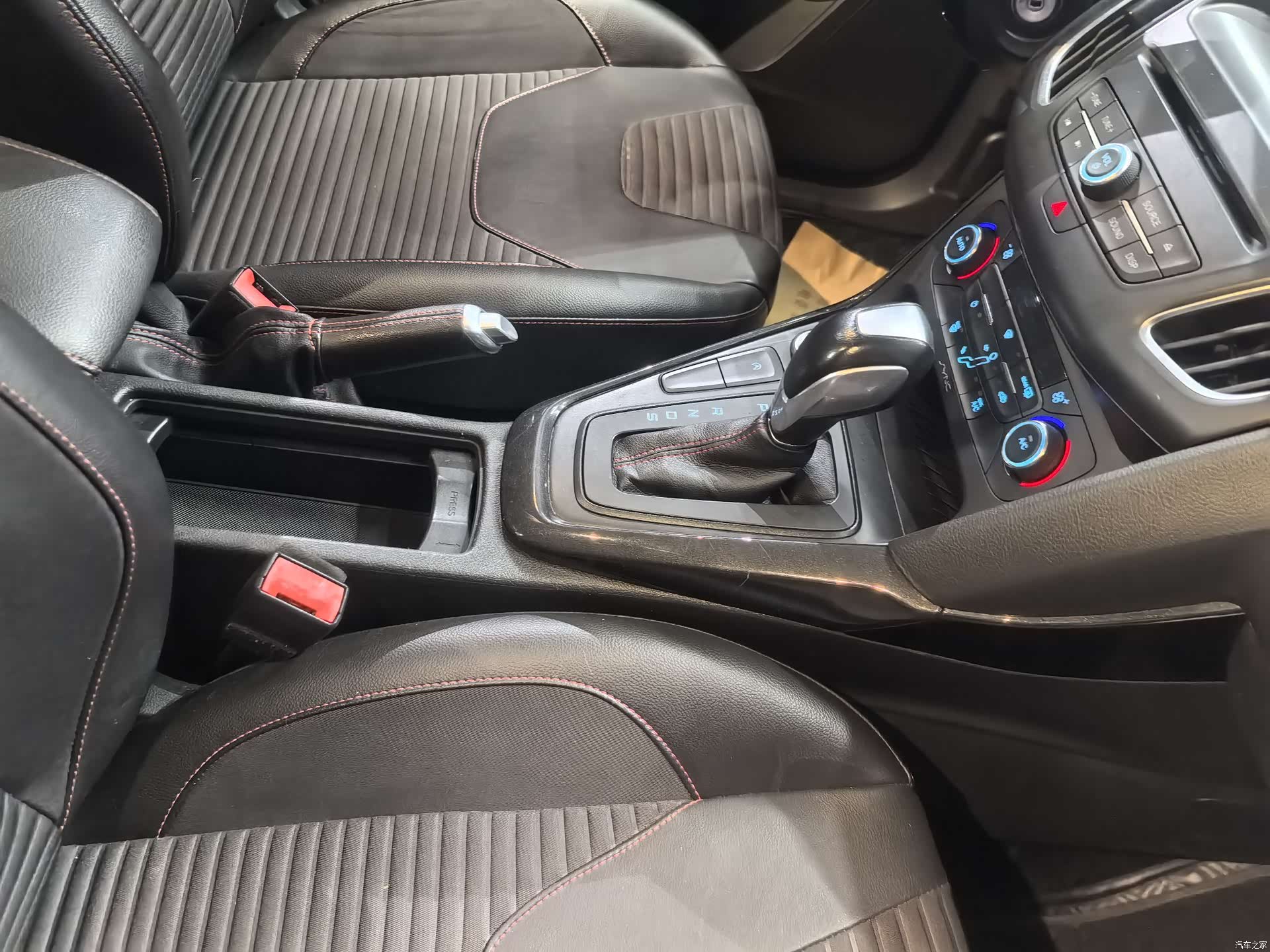Ford Focus, 2017 15