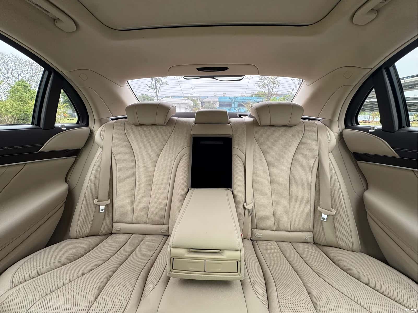 Mercedes-Benz S-Class, 2015 21