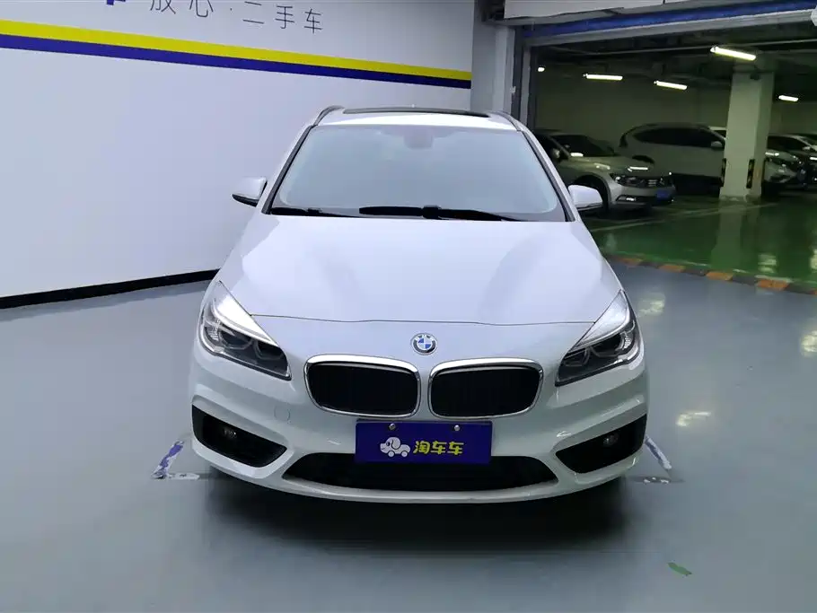 BMW 2 series station wagon