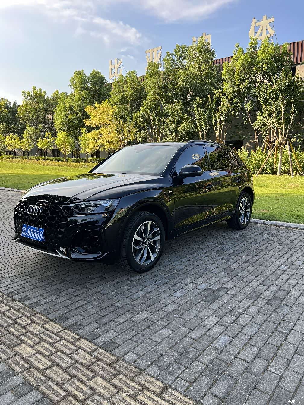 Audi Q5L, 2023 1