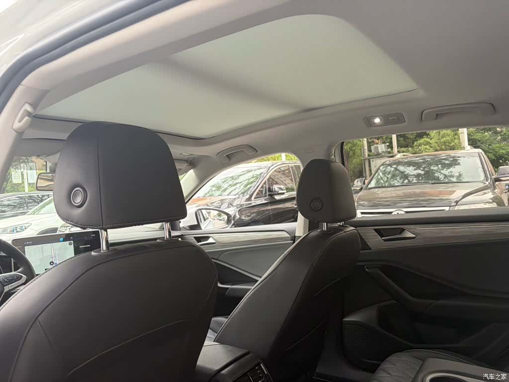 Volkswagen Sagitar, 2023 7