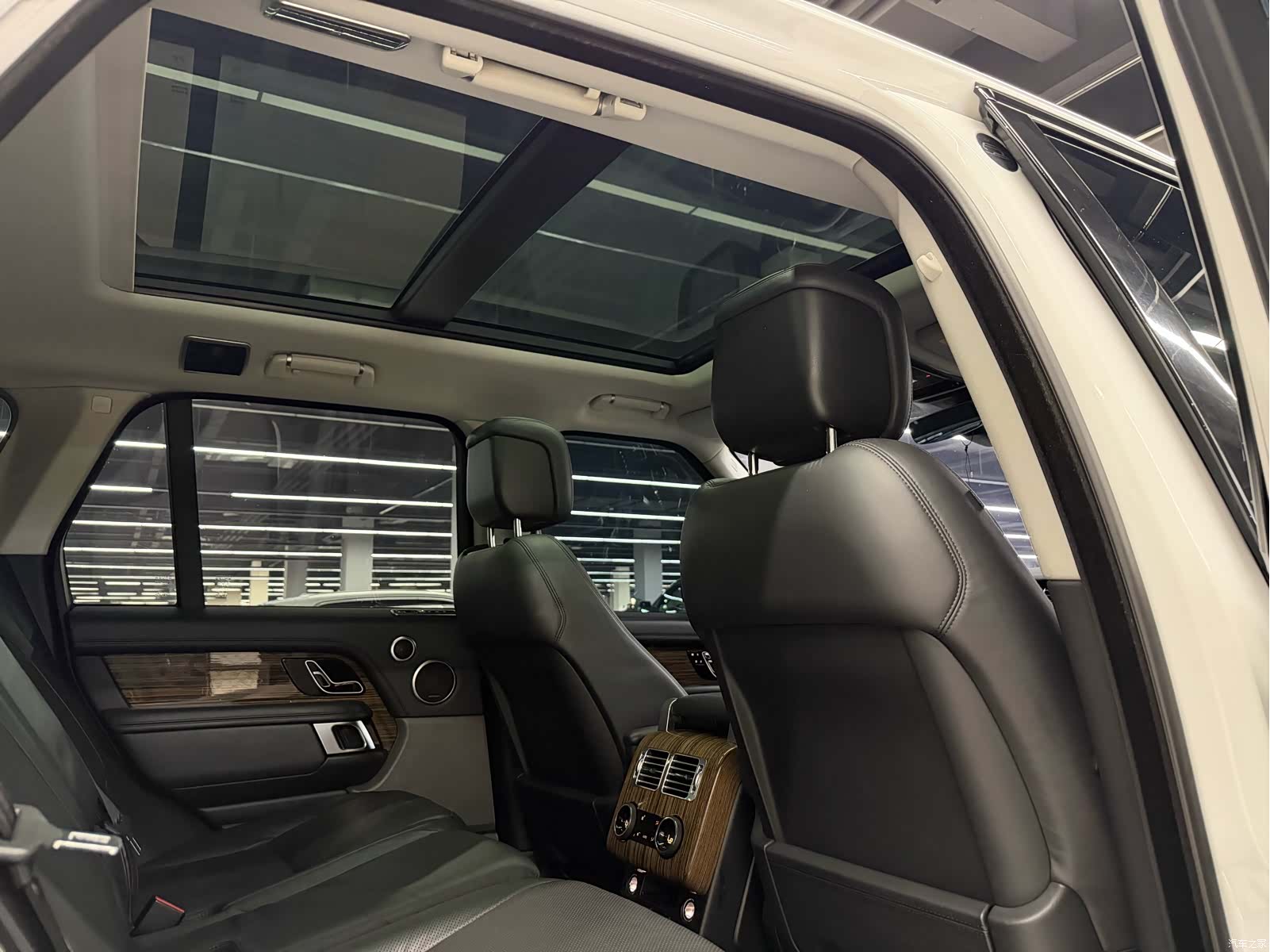 Land Rover Range Rover, 2018 13