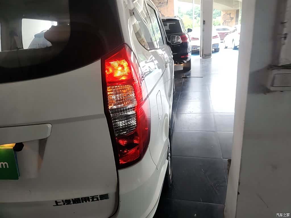 Wuling Hongguang, 2017 8