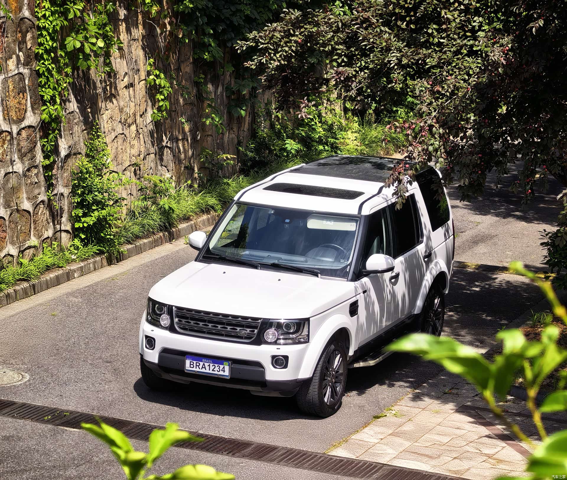 Land Rover Discovery, 2016 1