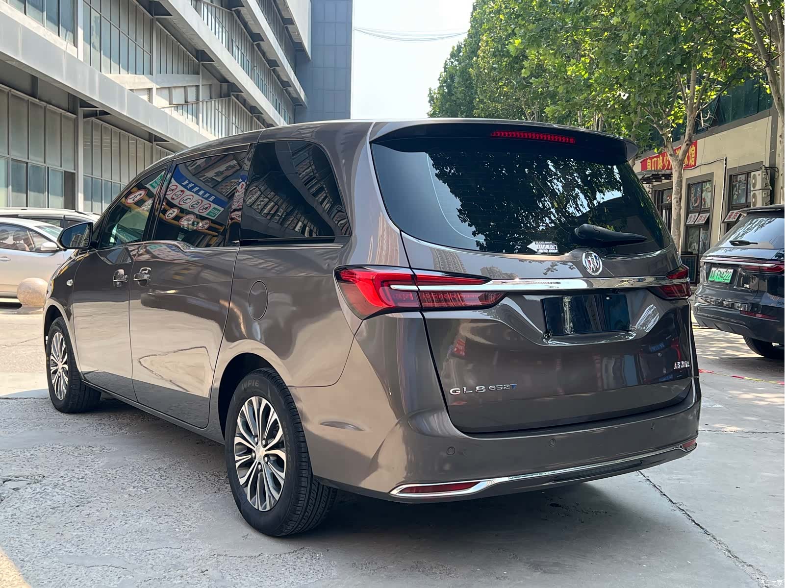 Buick GL8, 2022 все фото