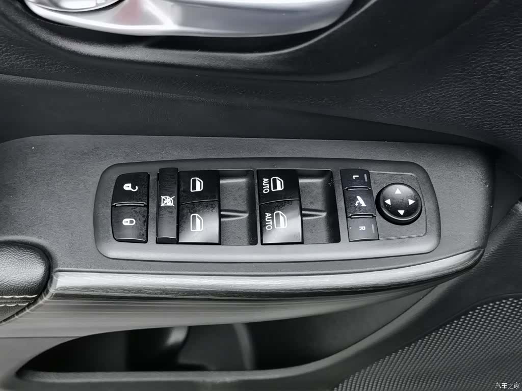 Jeep Cherokee, 2016 9