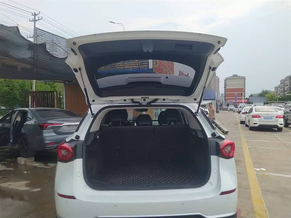 MG MG ONE
