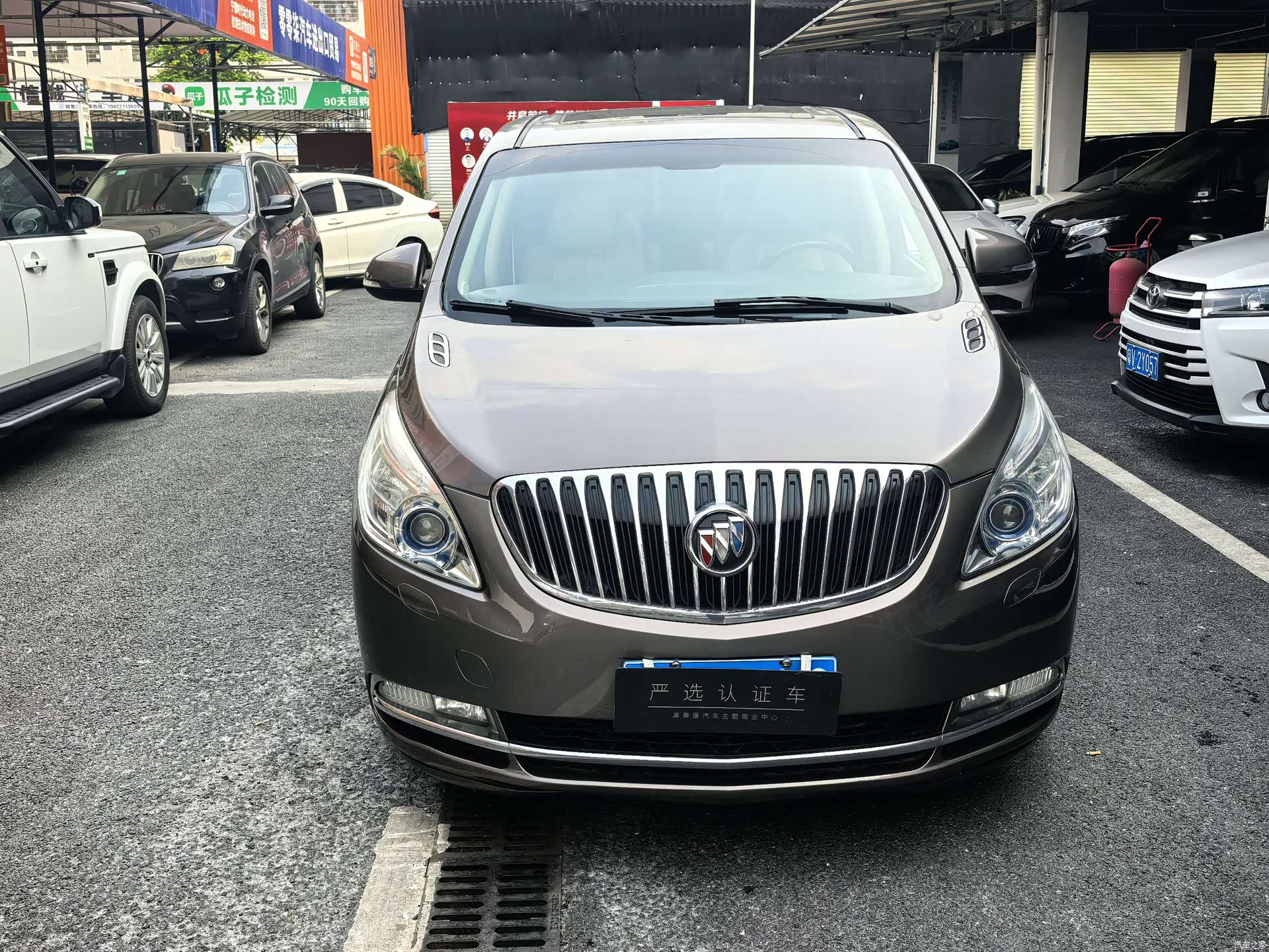 Buick GL8, 2013 3