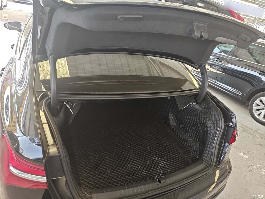 Audi A6L, 2019 10