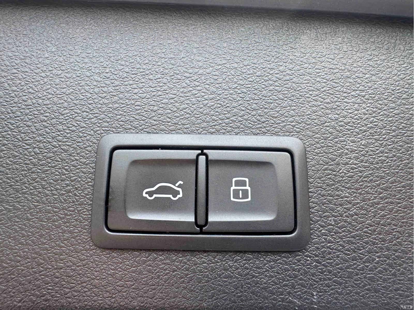 Audi Q2L, 2021 21