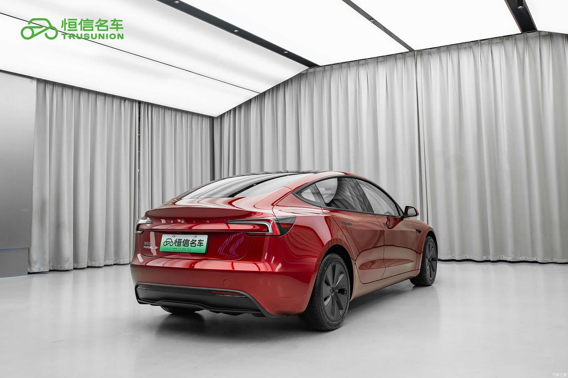 Tesla Model 3, 2025 4