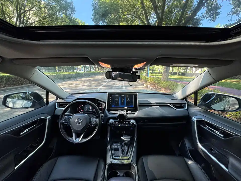 Toyota RAV4 Rongfang