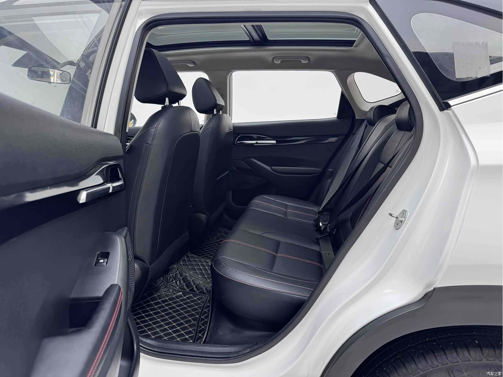 Kia KX3, 2020 8