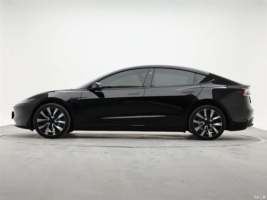 Tesla Model 3, 2024 все фото