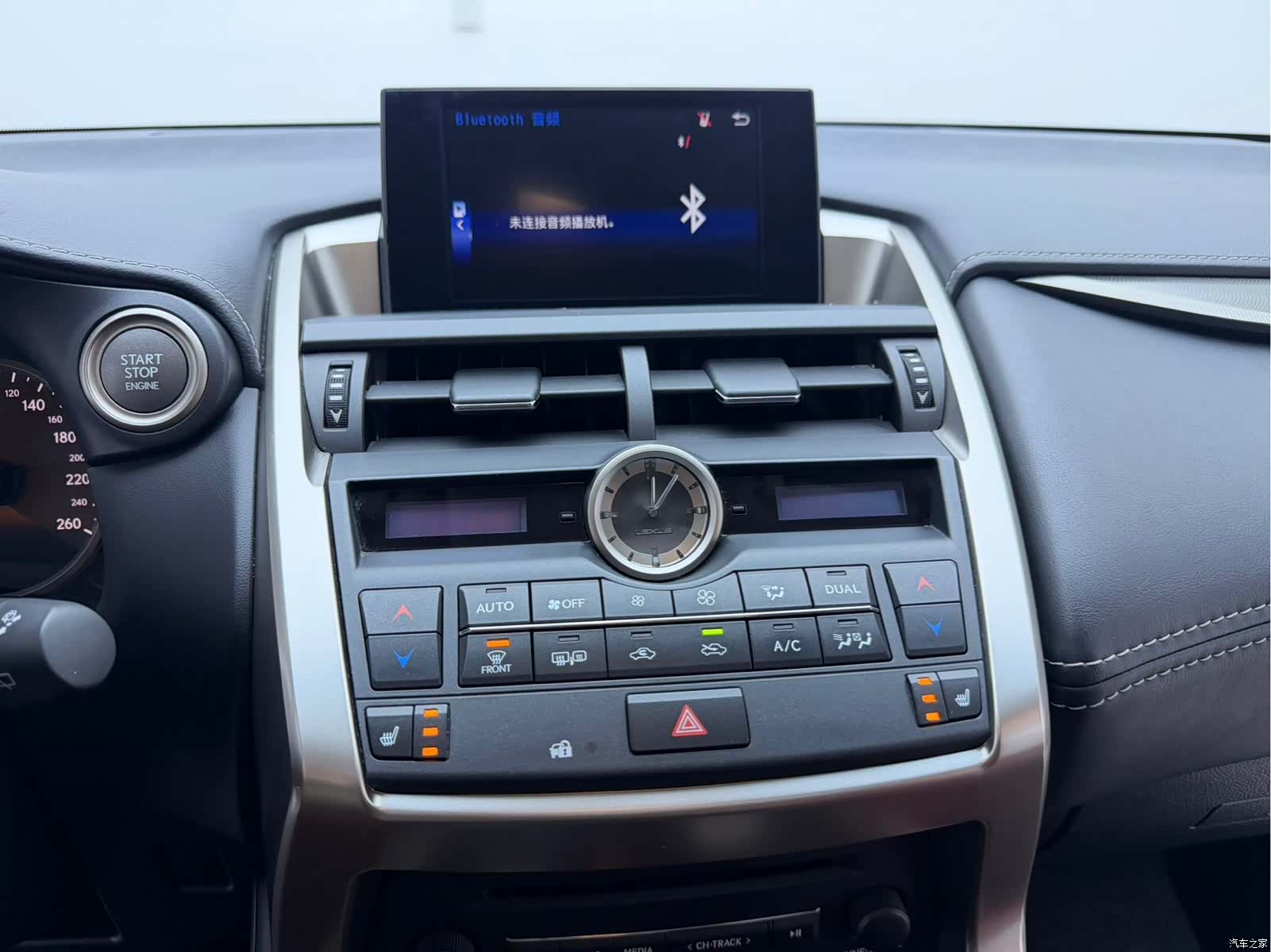 Lexus NX, 2017 10