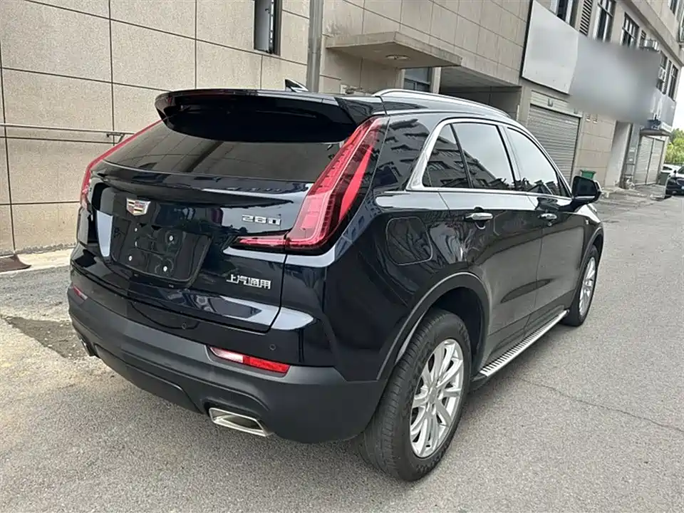 Cadillac XT4