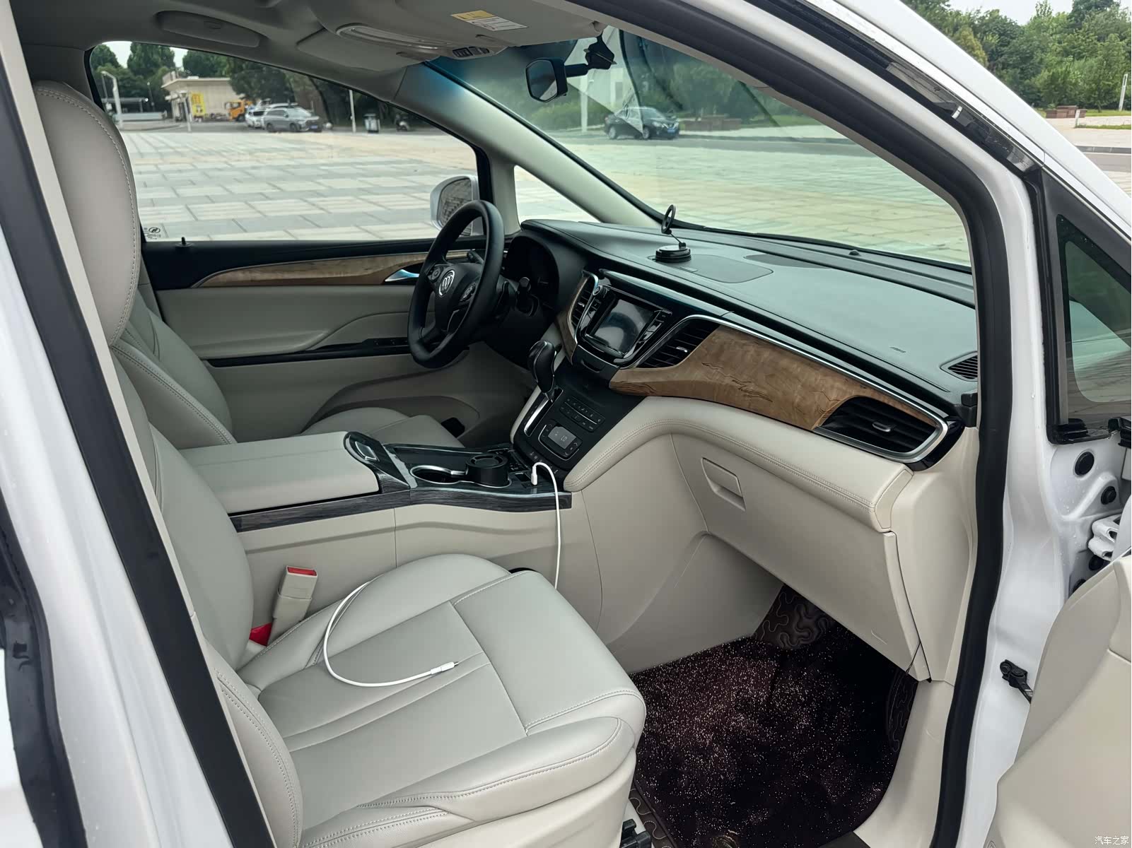 Buick GL8, 2019 7
