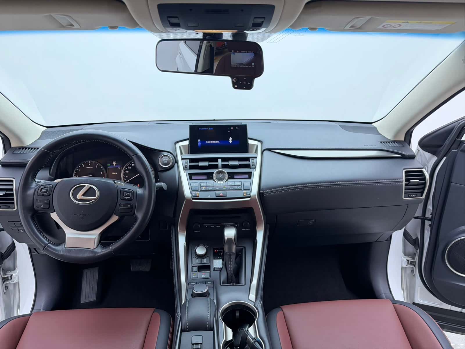 Lexus NX, 2017 14