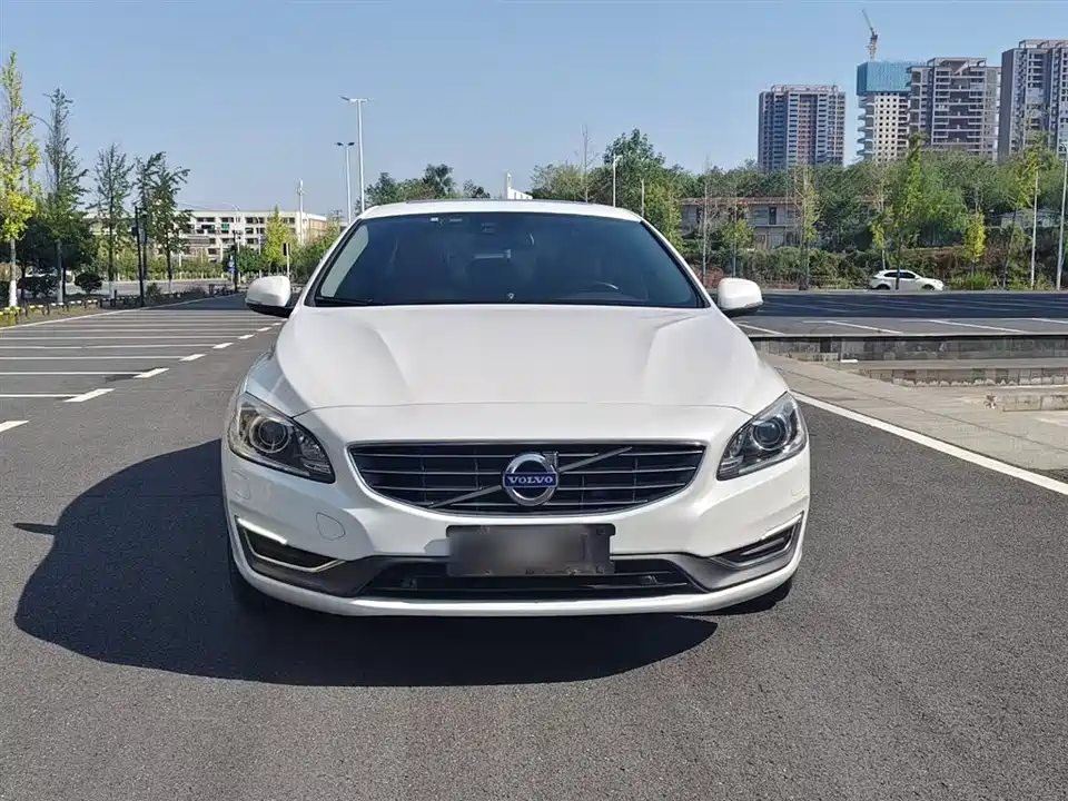 Volvo S60