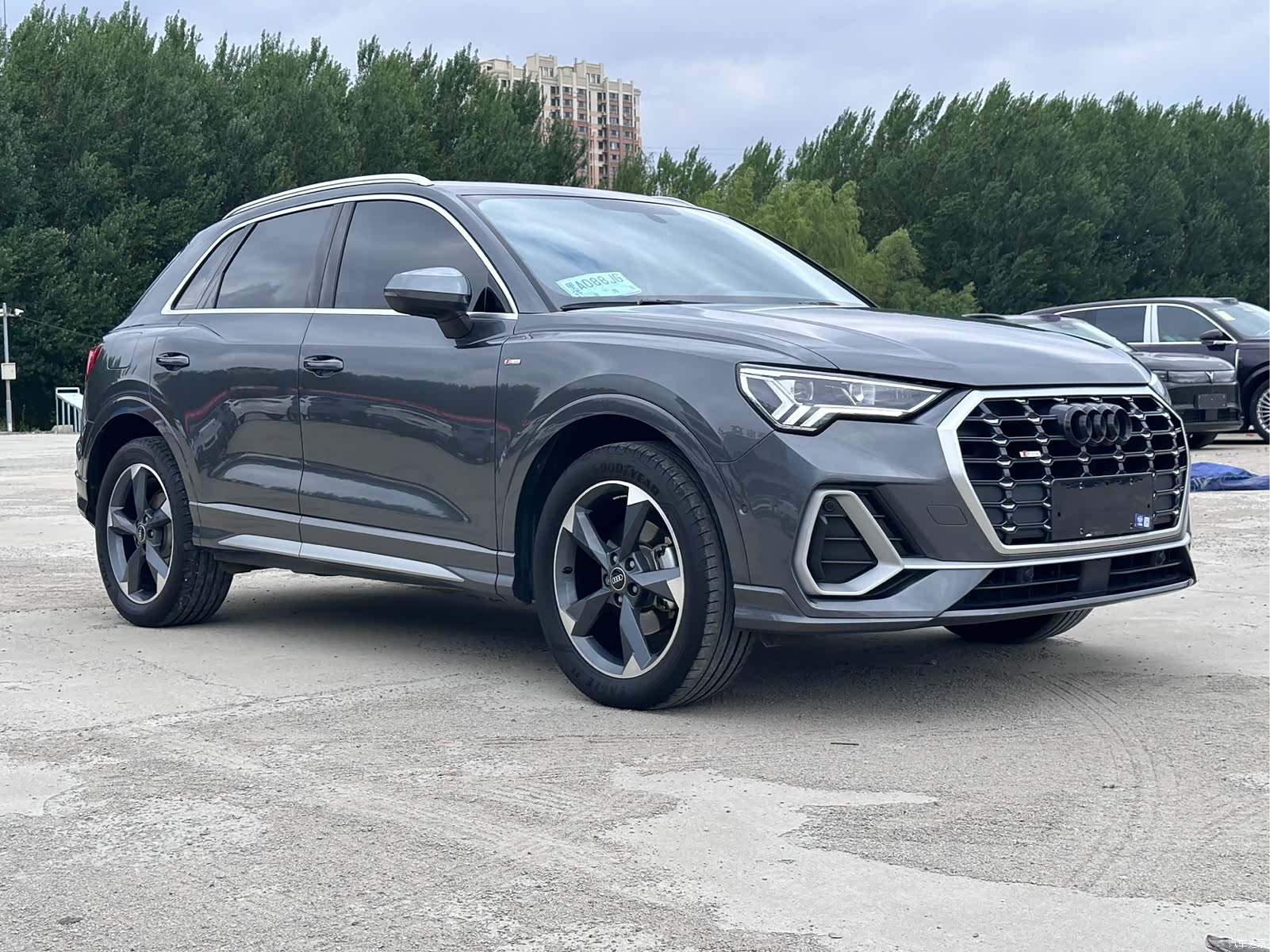 Audi Q3, 2023 4
