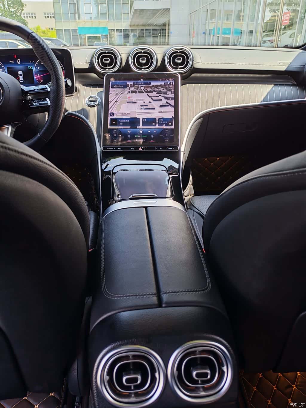 Mercedes-Benz C-Class, 2023 19