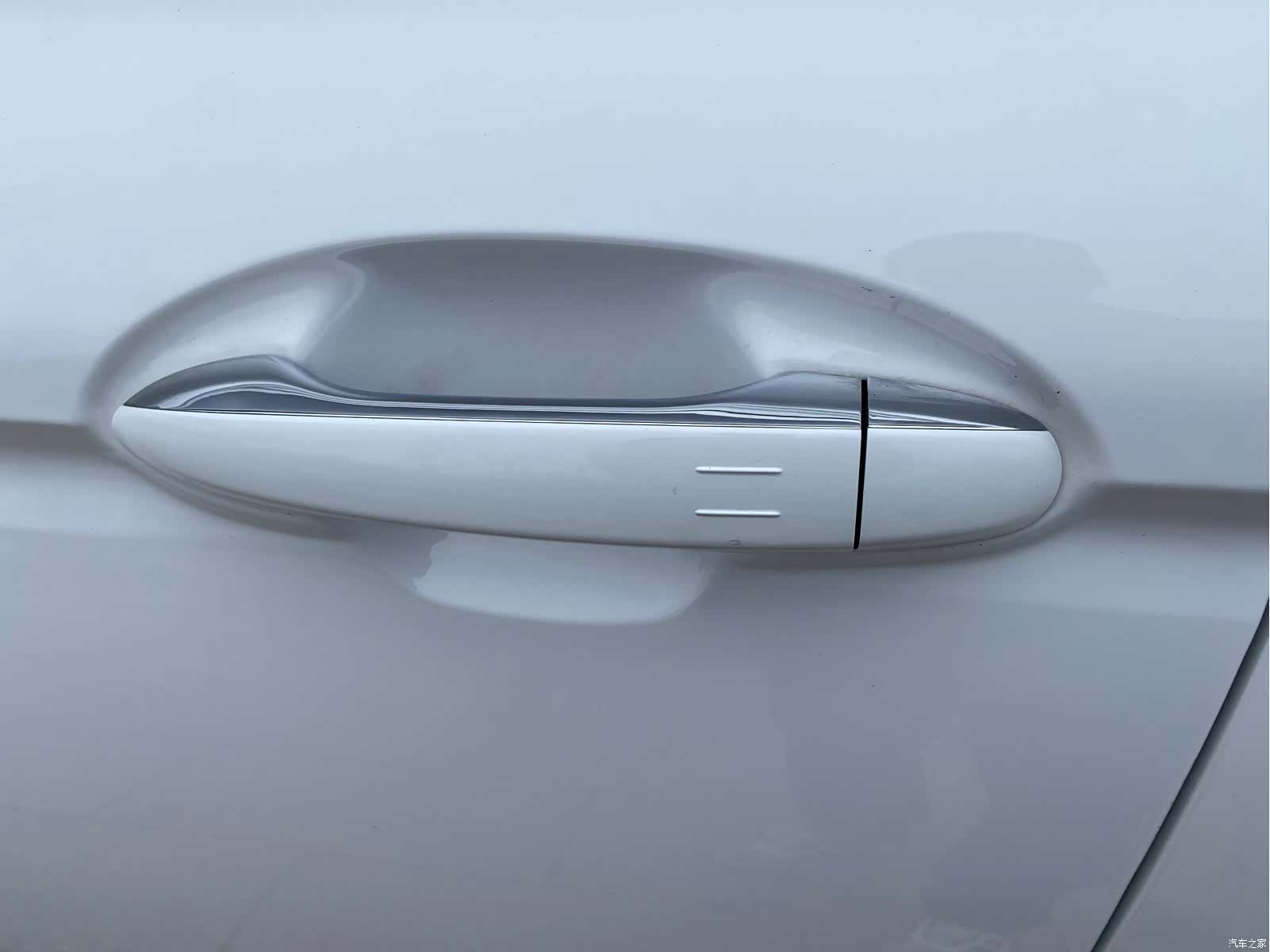 Geely Emgrand, 2022 14