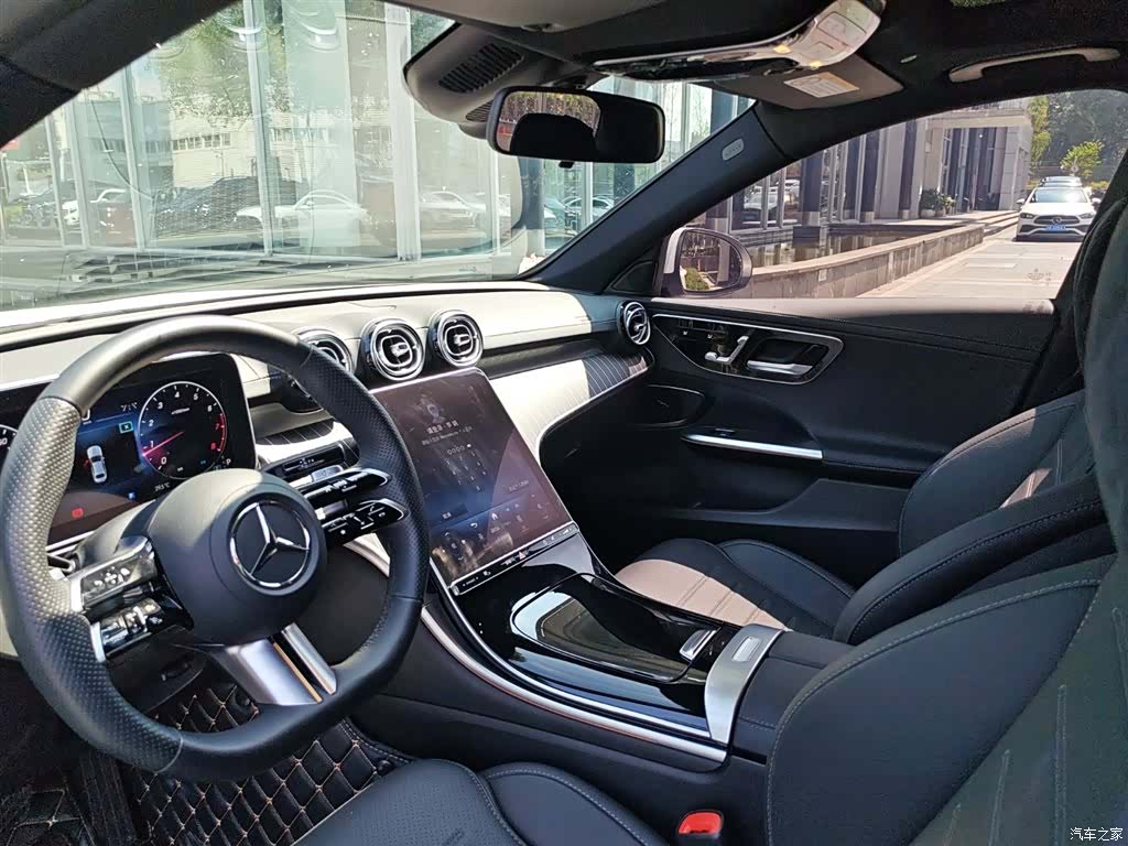 Mercedes-Benz C-Class, 2023 10
