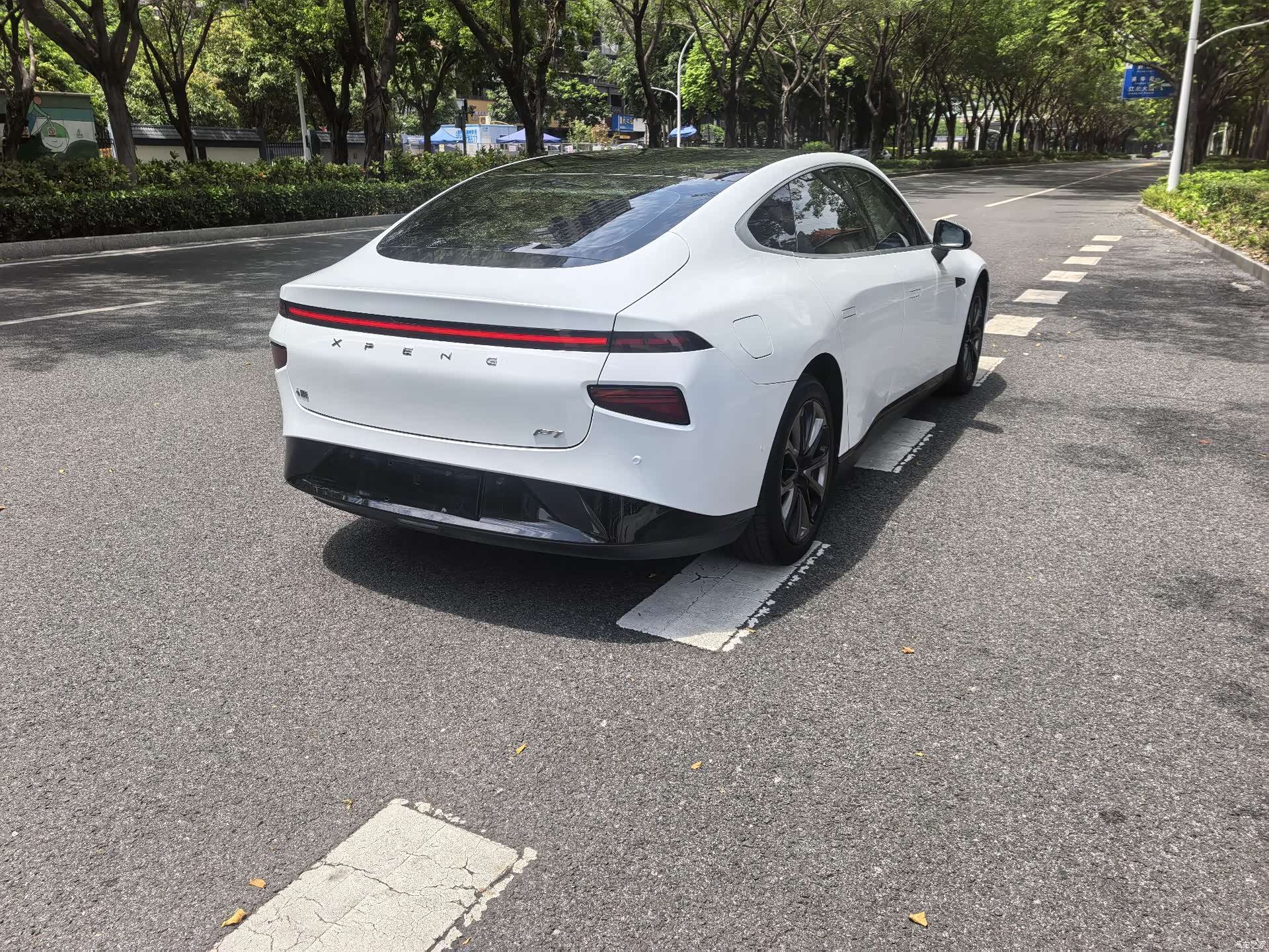 Xpeng P7, 2021 6