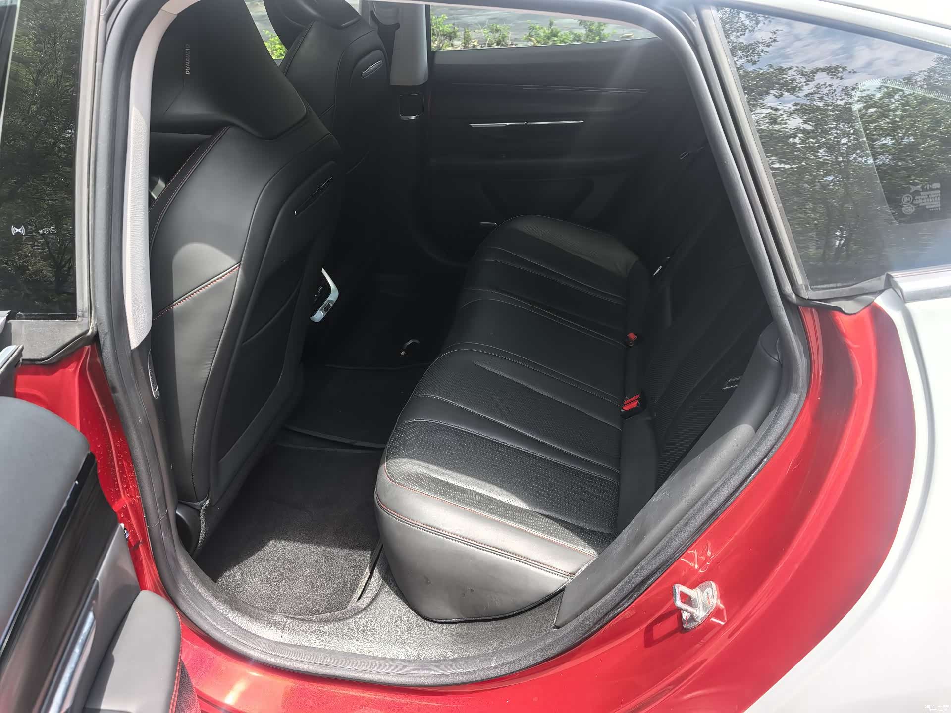 Xpeng P7, 2021 9