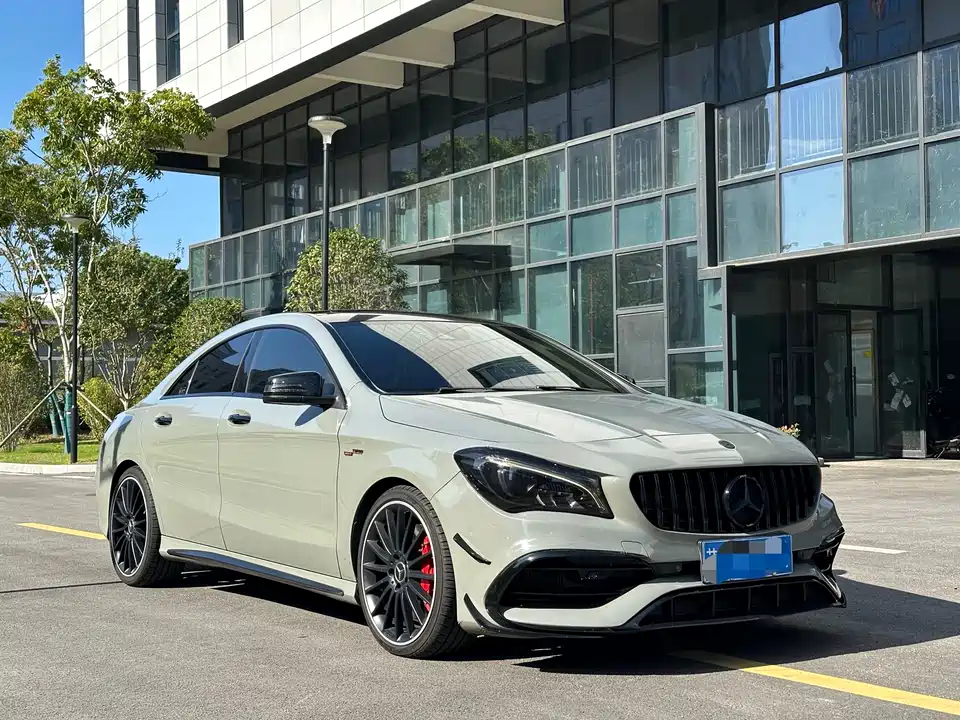Mercedes-Benz CLA AMG