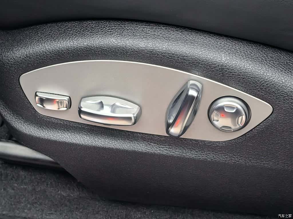 Porsche Macan, 2024 30