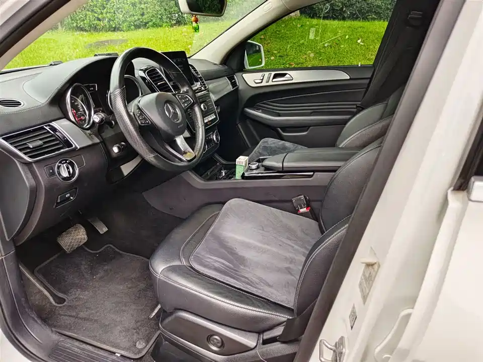 Mercedes-Benz GLE coupe