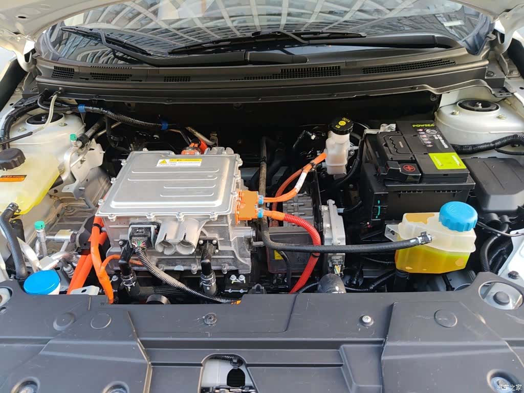 DongFeng E70, 2023 16