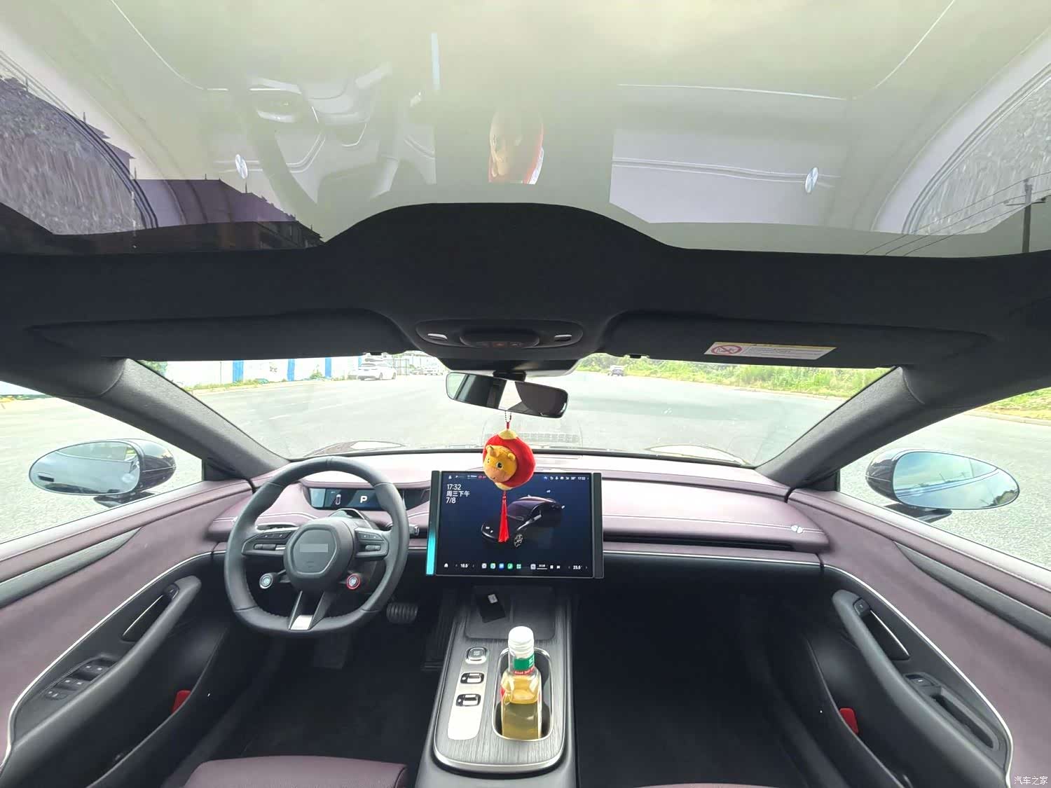 Xiaomi SU7, 2025 8