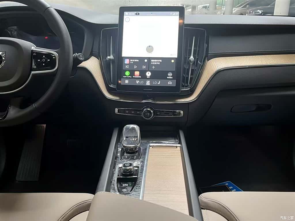 Volvo XC60, 2026 11