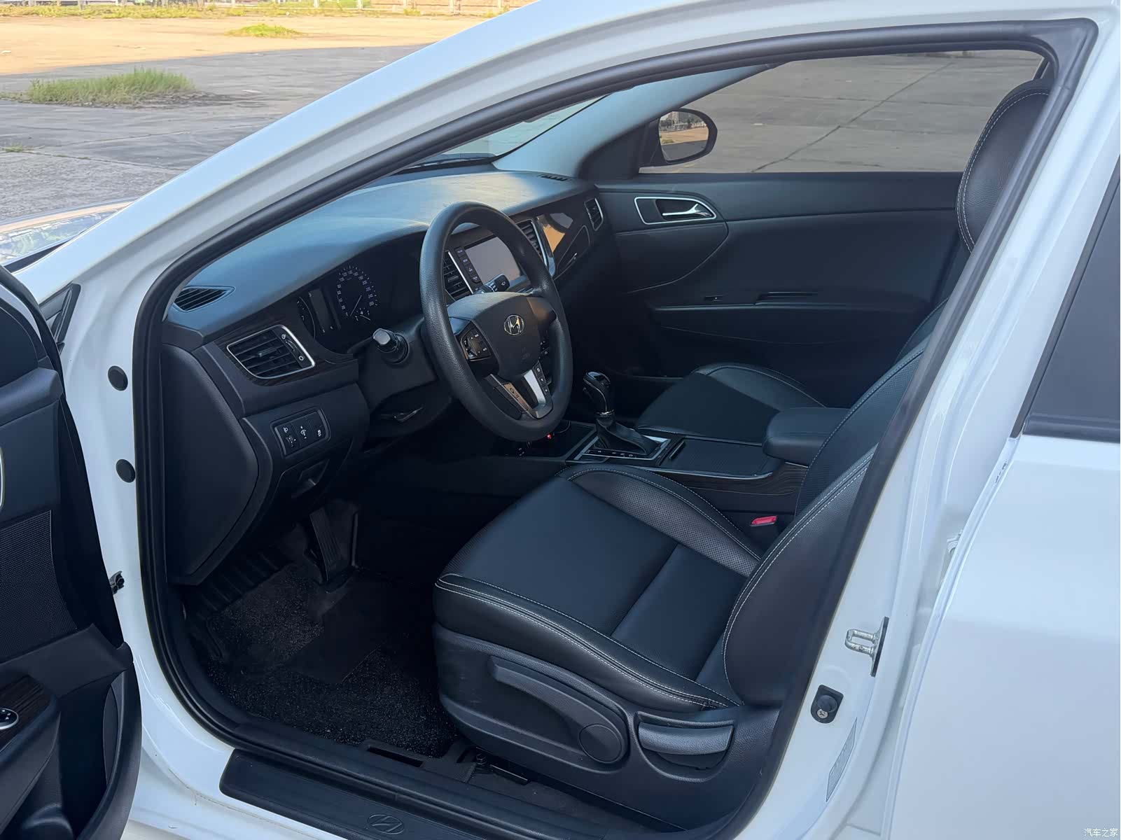 Hyundai GLS, 2016 8