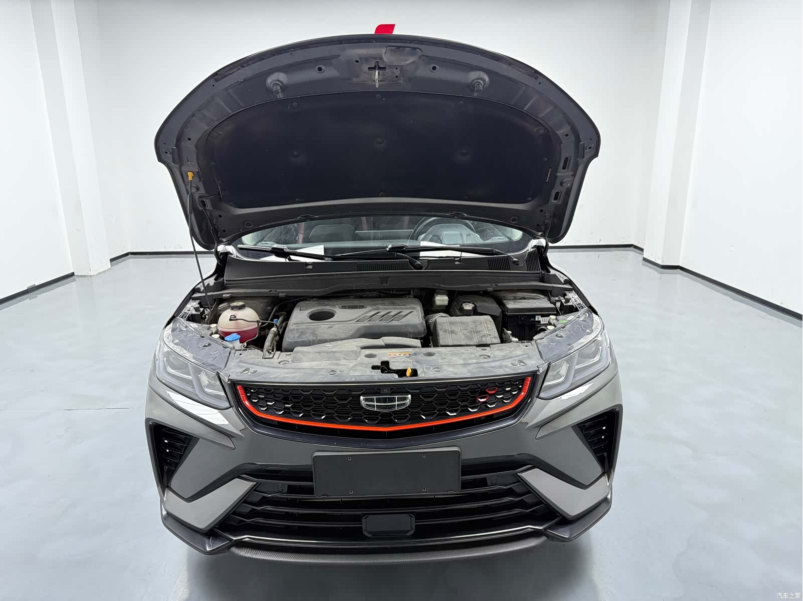 Geely Coolray, 2022 17