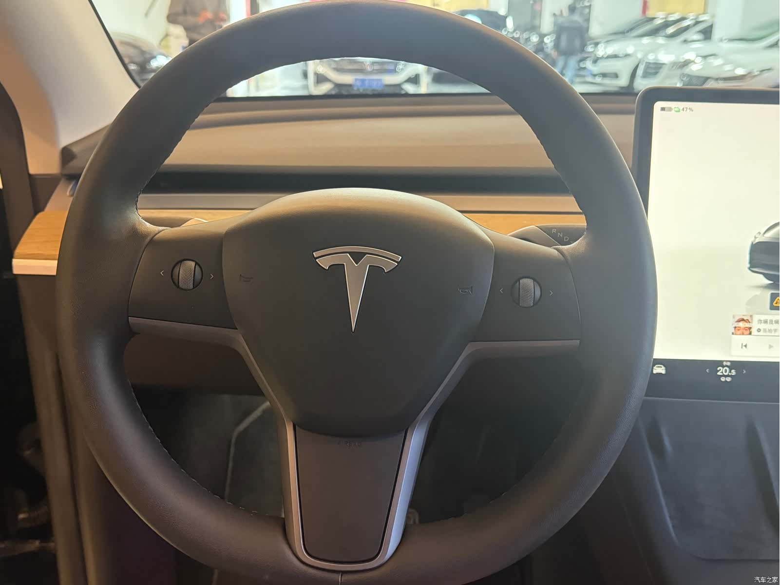 Tesla Model Y, 2021 все фото
