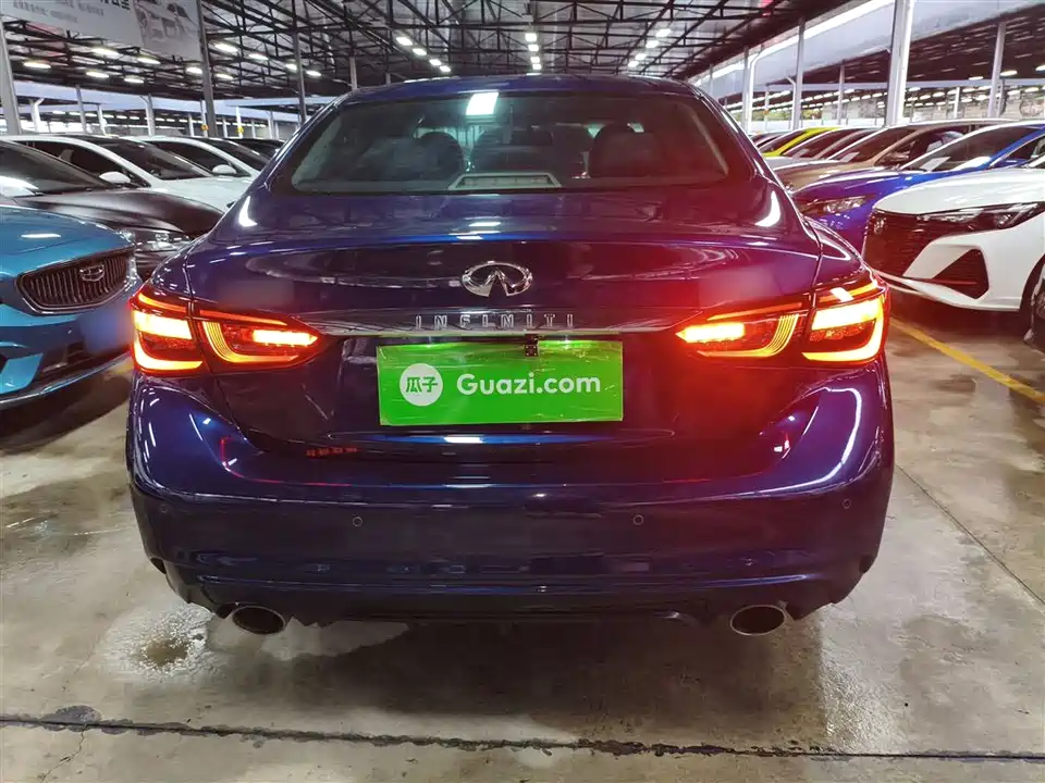 Infiniti Q50L