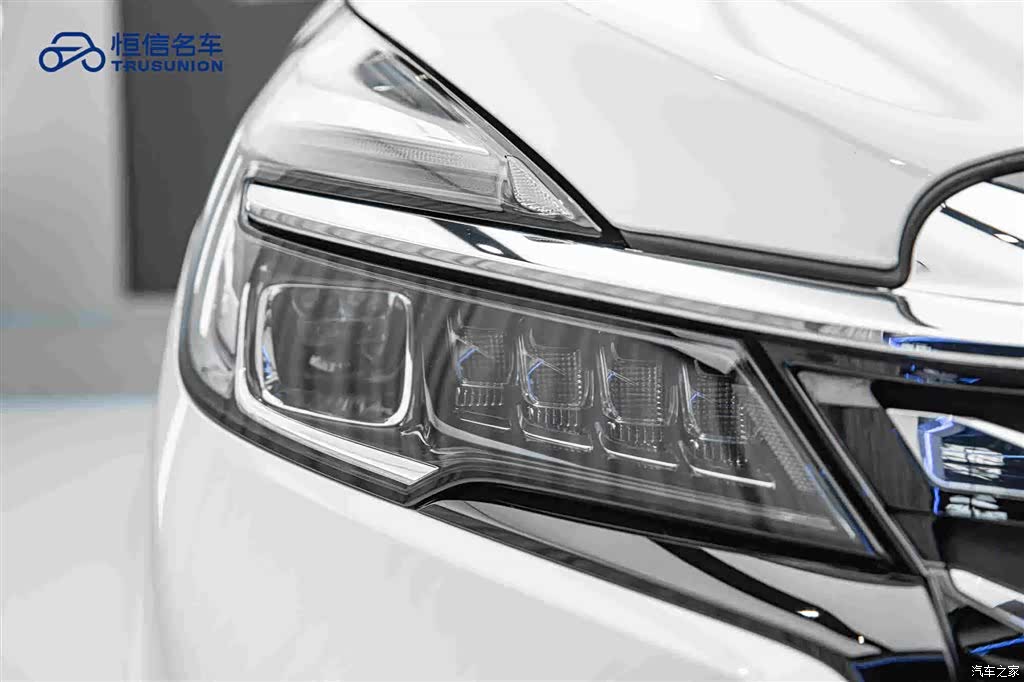Buick GL8, 2023 10