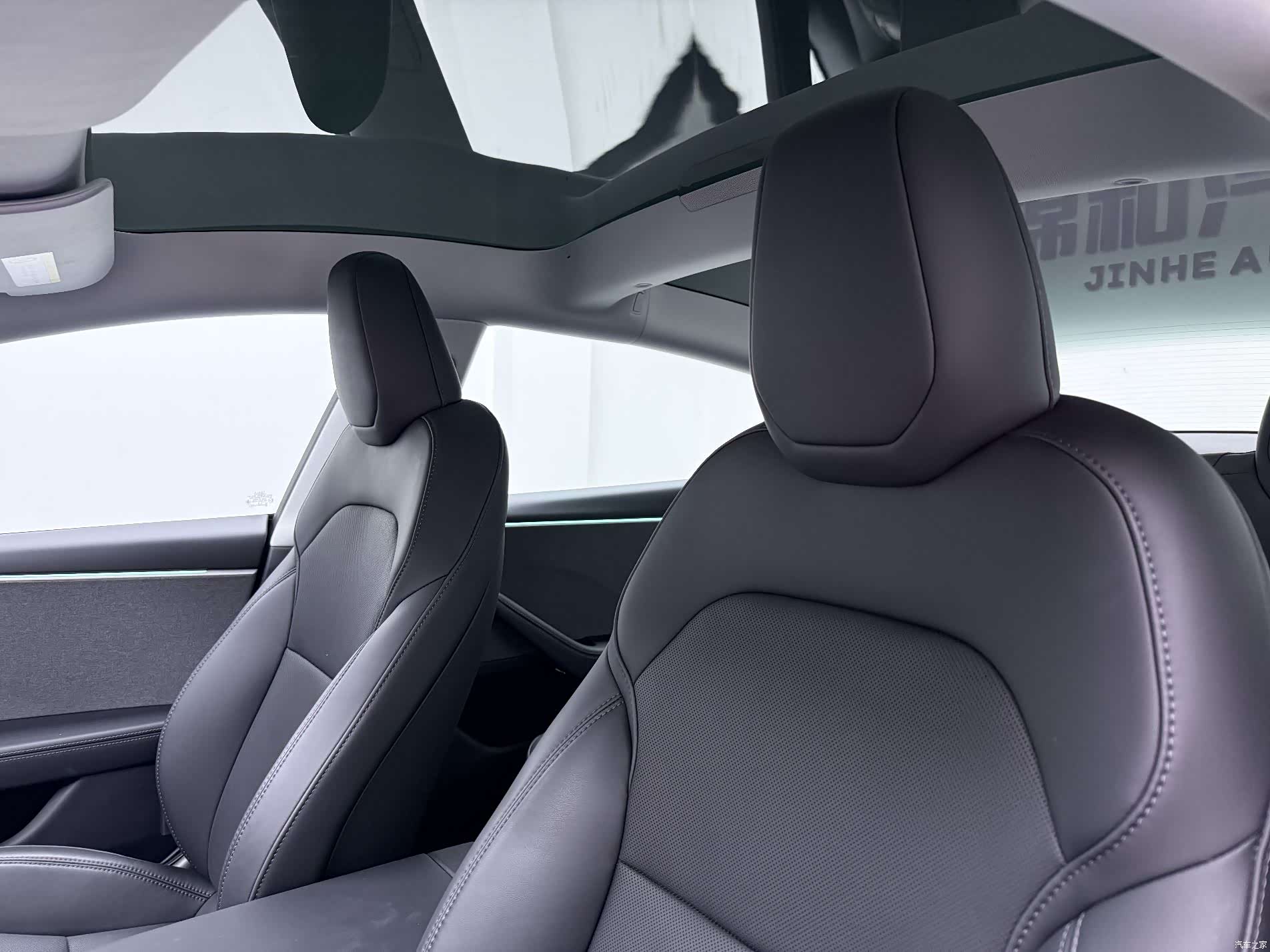 Tesla Model 3, 2024 11
