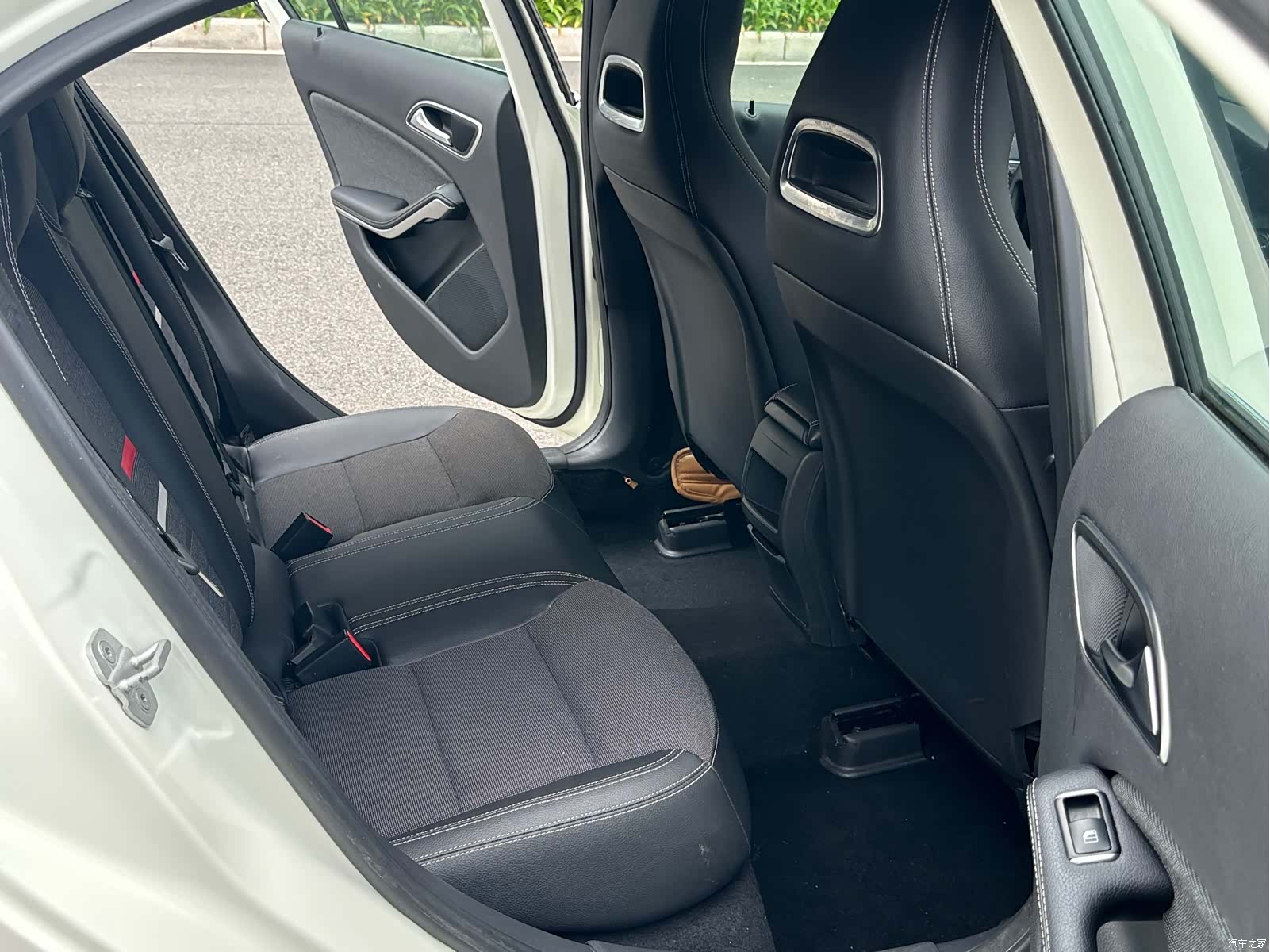 Mercedes-Benz A-Class, 2013 10