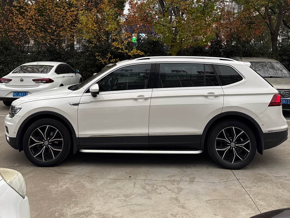 Volkswagen Tiguan L