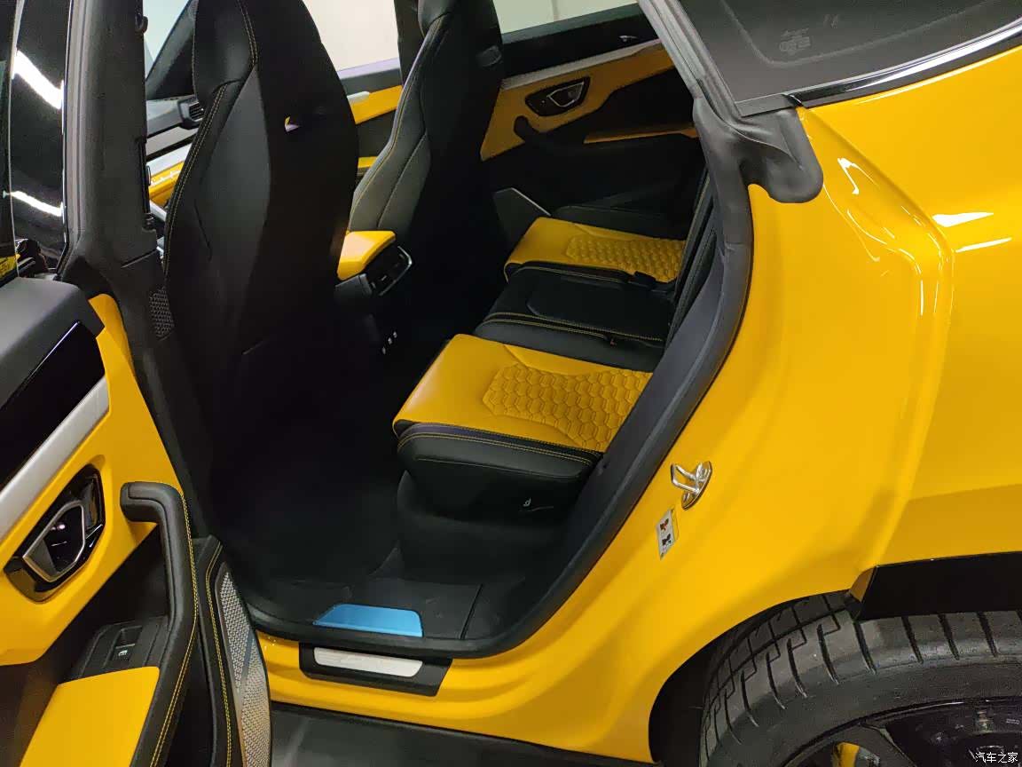 Lamborghini Urus, 2022 7