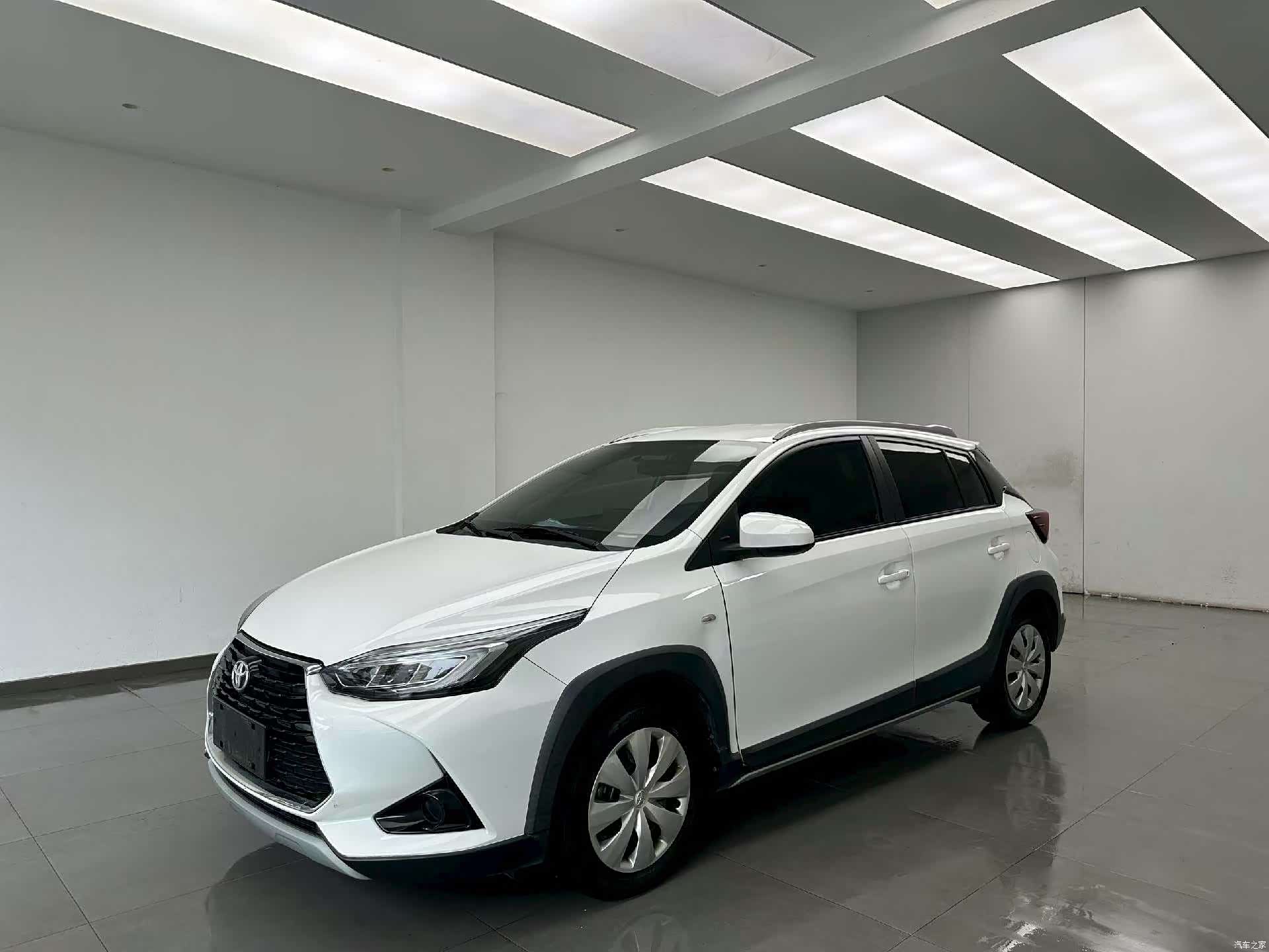 Toyota YARiS L