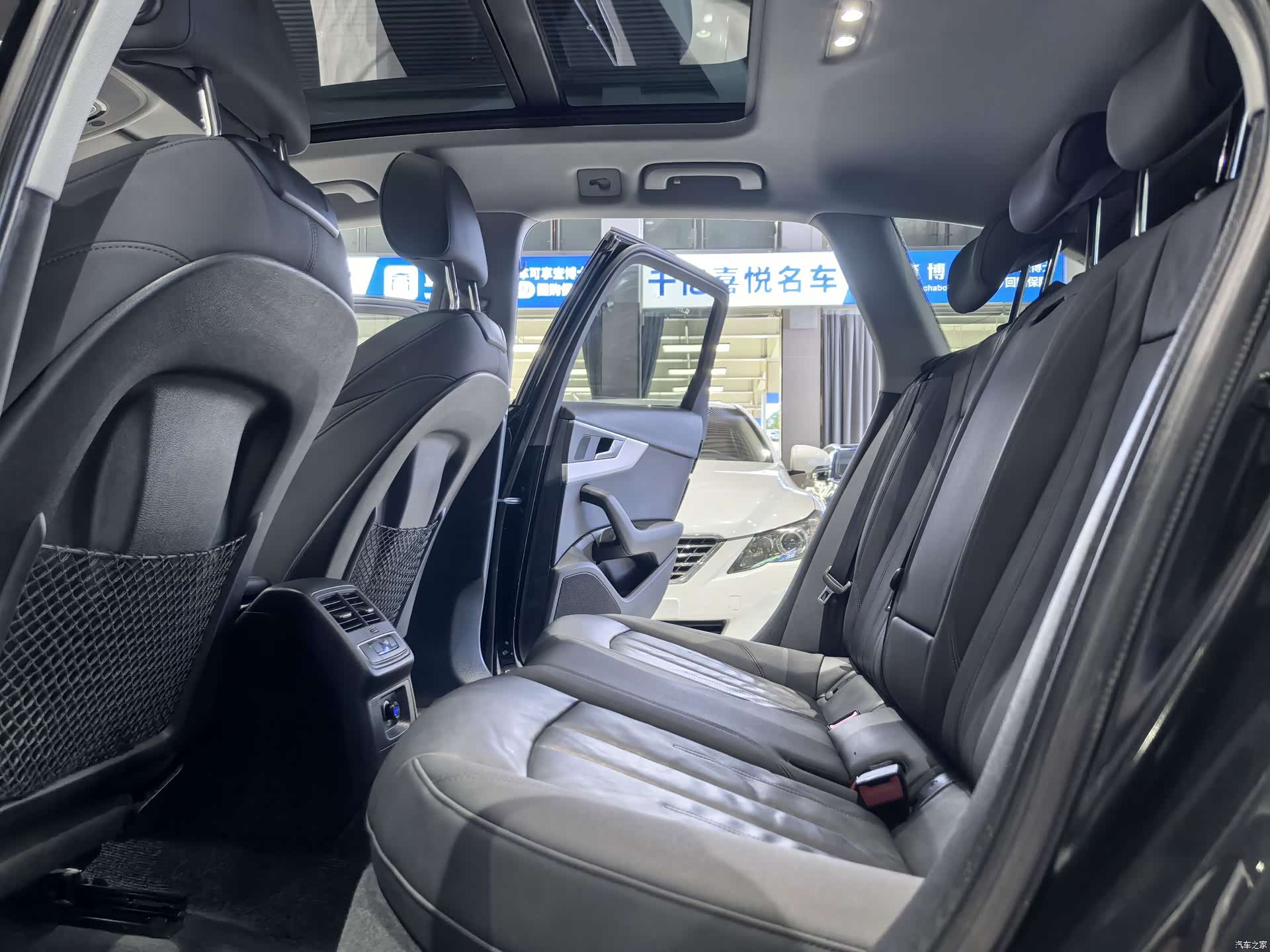 Audi A4, 2021 11