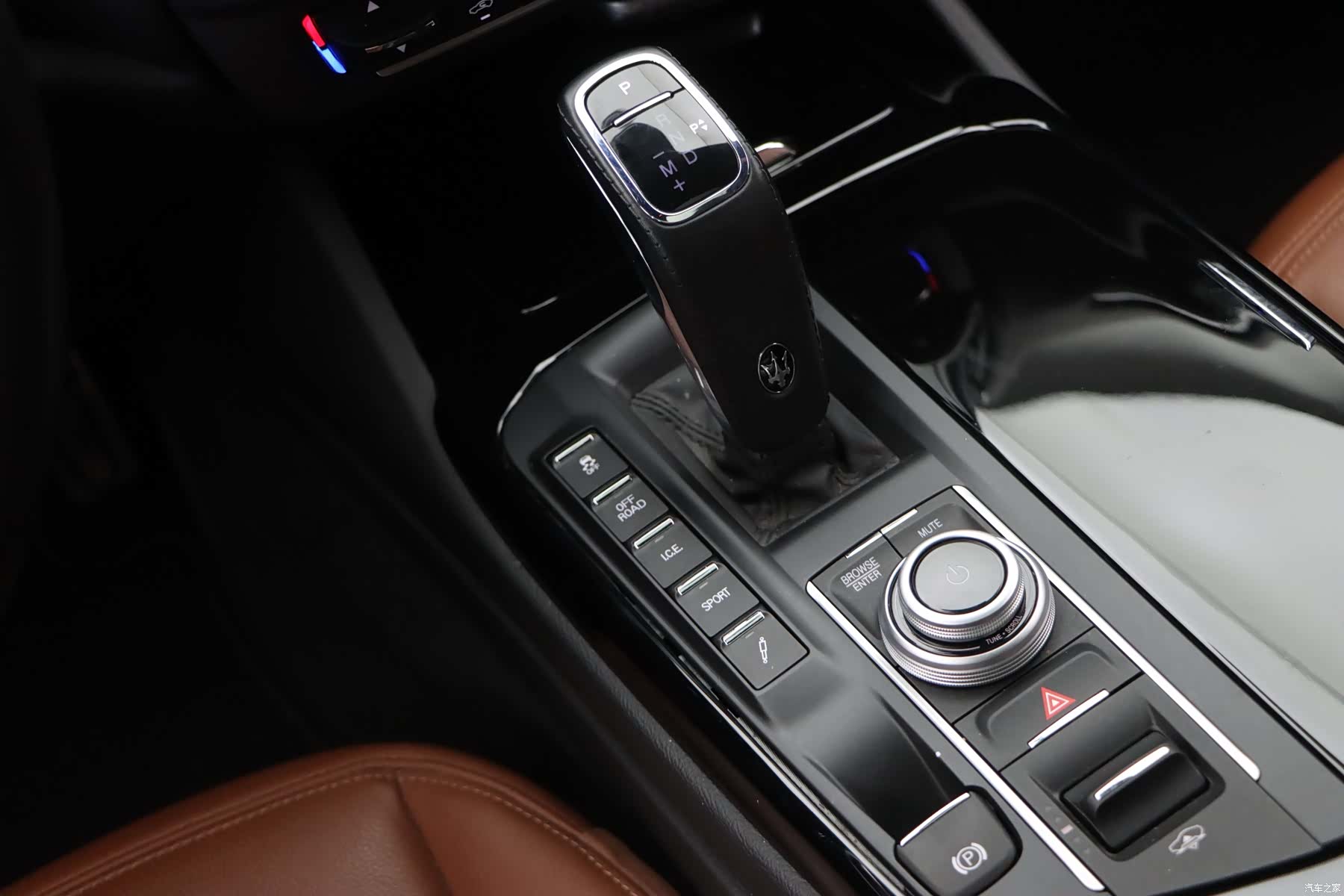 Maserati Levante, 2022 14